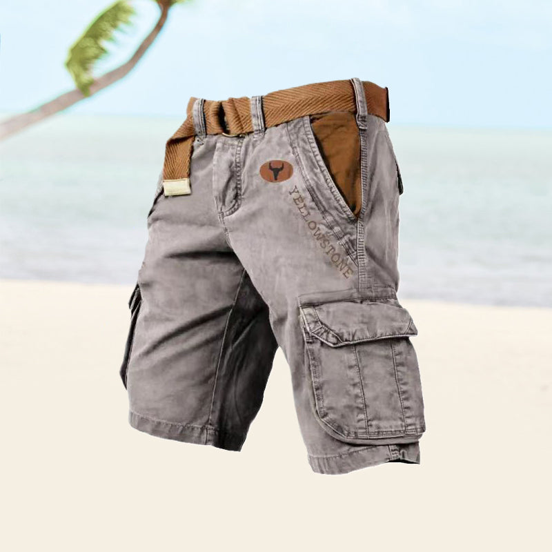 Cargo-Shorts für Herren am Strand, beige, mit mehreren Taschen, ideal für Outdoor-Aktivitäten. Bequeme Sommermode, lässiger Stil.