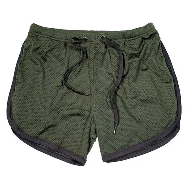 Grüne Herren-Shorts aus Mesh, sportlich, mit Kordelzug, ideal für Fitness und Freizeit.
