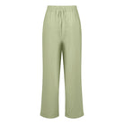 Grüne Damenhose mit elastischem Bund, aus leichtem Stoff. Ideal für Sommermode, bequem und stilvoll. Perfekt für Freizeit und Alltag.