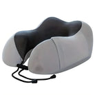 Graues ergonomisches Nackenkissen aus Memory-Schaum mit schwarzem Netzbezug für Reisen.