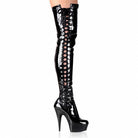 Schwarze Lack-Overknee-Stiefel mit Schnürung und hohem Plateauabsatz. Perfekt für modische Outfits und auffällige Looks.