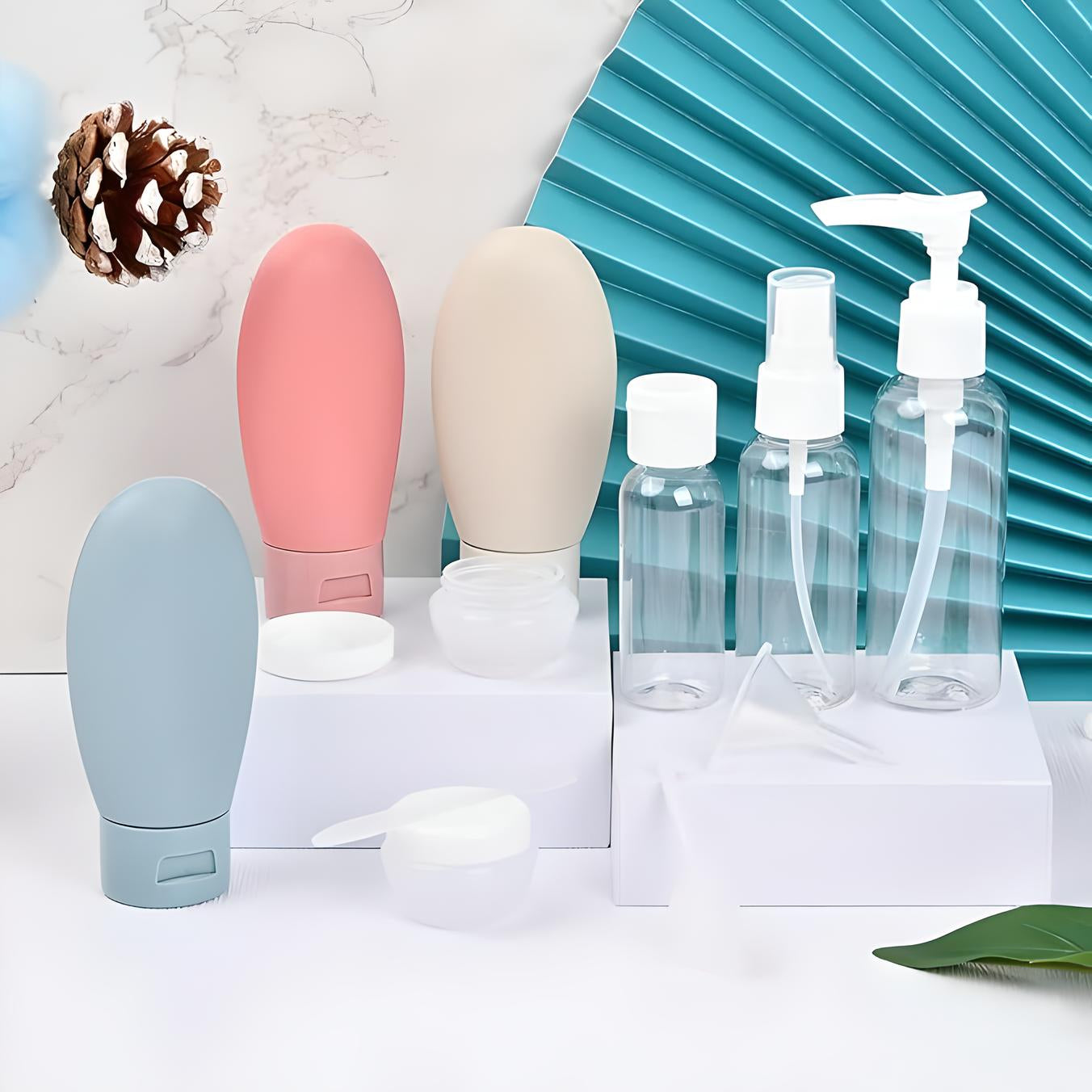 Nachfüllbare Reisebehälter Set, Silikon, Kunststoff, bunt, für Shampoo und Lotion.