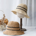 Damen-Strohhut 2024: Handgefertigter Häkel-Bucket-Hat mit UV-Schutz, ideal für Sommer und Strand. Modischer Fischerhut mit Streifen.
