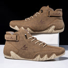 Hochwertige braune Ledersneaker mit modernem Design, ideal für Herren. Bequeme Freizeitschuhe, perfekt für stilvolle Alltagsoutfits.