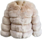 Luxuriöse Damen-Felljacke aus Kunstpelz, beige, warm und stilvoll, ideal für Wintermode. Perfekt für elegante Anlässe und trendige Outfits.
