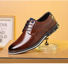 Eleganter brauner Lederschuh für Herren mit Schnürung, ideal für Business und Freizeit. Hochwertige Verarbeitung, stilvoll und komfortabel.