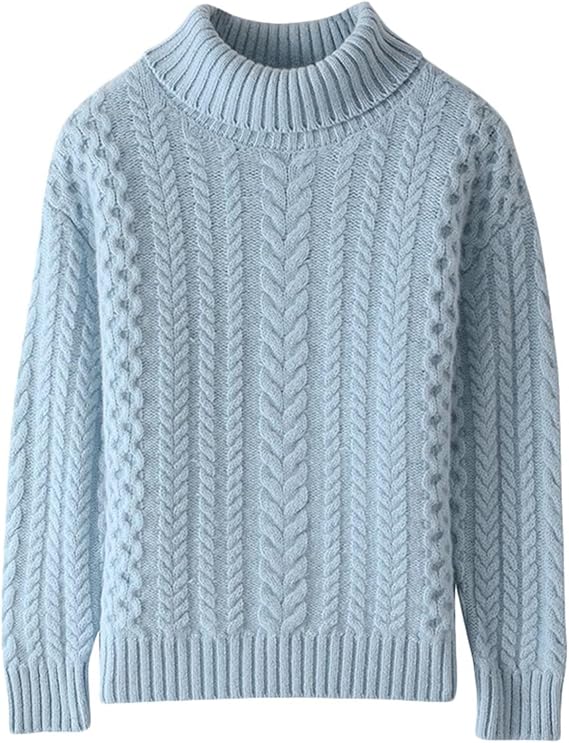 Hellblauer Strickpullover mit Zopfmuster, Rollkragen und langen Ärmeln. Perfekt für Herbstmode, Damenbekleidung, gemütlicher Winterlook.