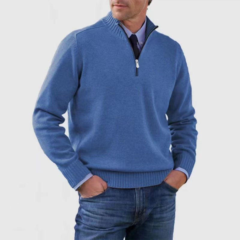 Herrenpullover in Blau mit Reißverschluss, aus Baumwolle, ideal für Herbstmode. Perfekt kombinierbar mit Jeans für einen lässigen Look.