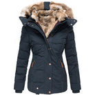 Damen Winterjacke mit Kapuze, Kunstfellfutter, schwarz, warm, stilvoll, ideal für kalte Tage, modisch, funktional, hochwertige Materialien.