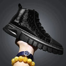 Schwarze Herren-Sneaker aus Leder, atmungsaktiv und rutschfest. Modische Freizeitschuhe, ideal für Sport und Alltag. Trendige Männerschuhe.