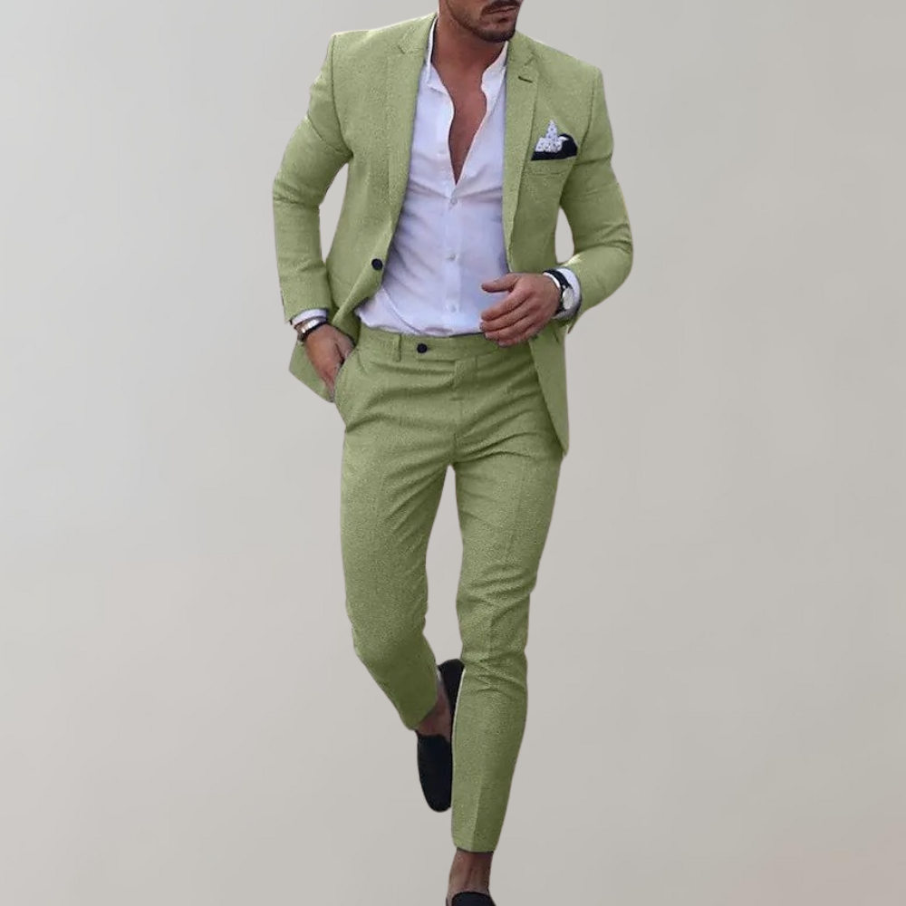 Hellgrüner Herrenanzug mit Blazer und Hose, ideal für stilvolle Business- und Freizeitoutfits. Perfekt für modebewusste Männer.