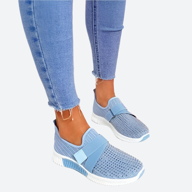 Damen Slip-On Sneaker, blau, Klettverschluss, verbessert Gehhaltung, modisch, bequem.