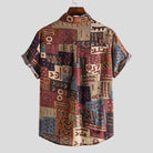 Kurzarmhemd mit geometrischem Muster, Vintage-Stil, bunte Ethno-Designs, ideal für Herrenmode, Freizeitkleidung, trendige Sommermode.