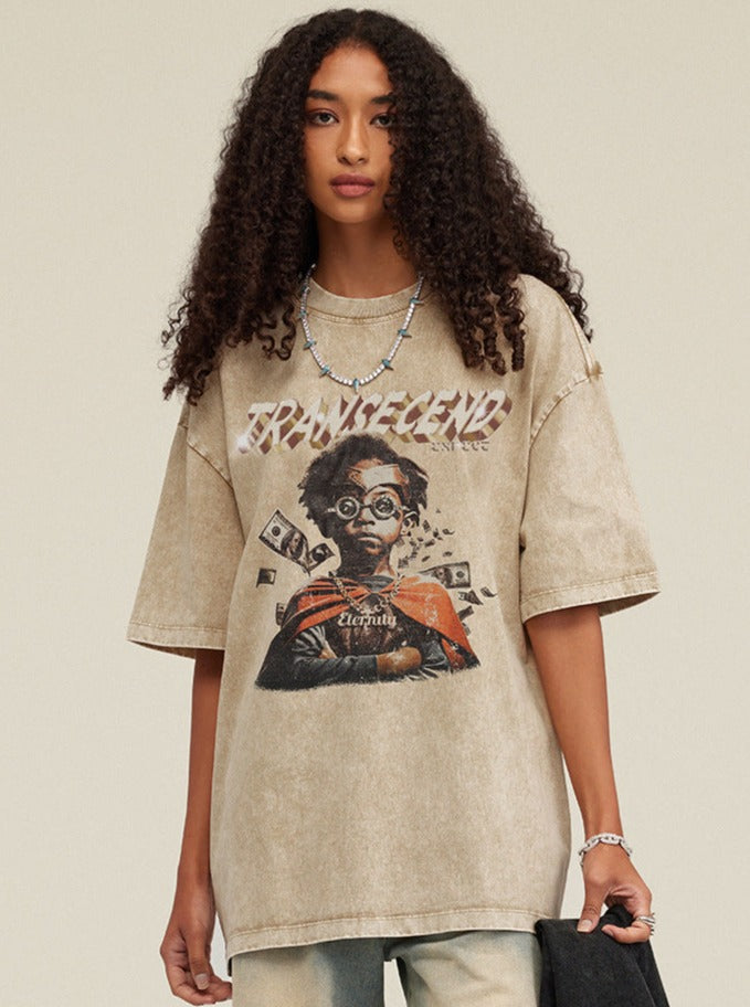 Damen T-Shirt mit Grafikdruck, lässiger Oversize-Stil, Baumwolle, Streetwear, modisches Design, ideal für trendige Outfits und urbanen Look.