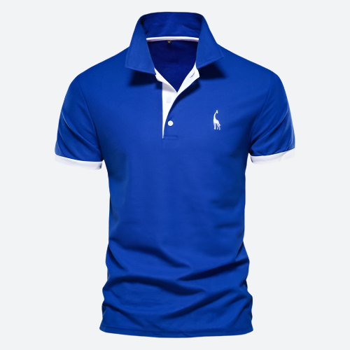 Blaues Polohemd mit weißem Kragen und Logo, ideal für Herrenmode. Perfekt für Freizeit und Sport. Hochwertige Baumwolle, stilvoll und bequem.