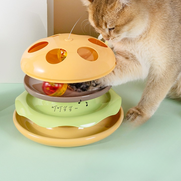 Katzenspielzeug mit Bällen, interaktiv, gelb-grün, für Unterhaltung und Bewegung von Katzen.