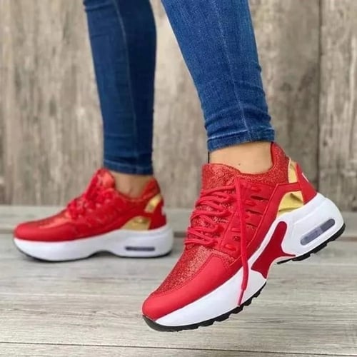 Damen Sneaker in Rot mit goldenen Akzenten, orthopädisch, bequem, ideal für Alltag und Sport. Modische Schuhe für optimalen Tragekomfort.