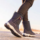 Wasserdichte Winterstiefel mit rutschfester Sohle, ideal für Outdoor-Aktivitäten. Perfekt für kalte Wetterbedingungen und modischen Komfort.