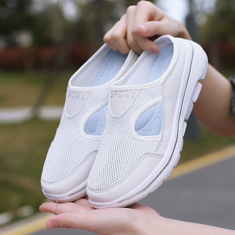 Weiße Sportschuhe für Damen, atmungsaktiv und leicht, ideal für Freizeit und Sport. Perfekte Passform und Komfort für den täglichen Gebrauch.