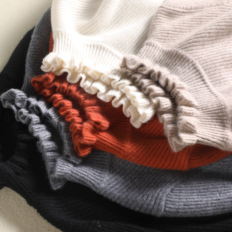 Gerippte Strickmützen in Schwarz, Grau, Rot, Beige und Weiß. Weiche, warme Winteraccessoires, ideal für kalte Tage. Modische Damenmützen.