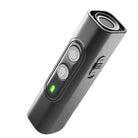 Schwarzes tragbares Bluetooth-Mikrofon mit Lautstärkeregler und grünem LED-Licht.