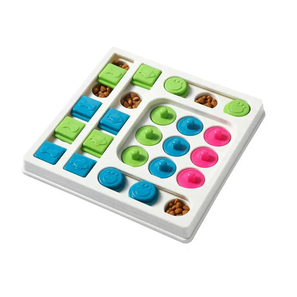 Interaktives Hundespielzeug mit bunten Schiebedeckeln, ideal für mentale Stimulation und Belohnungstraining. Fördert Intelligenz und Geschicklichkeit.