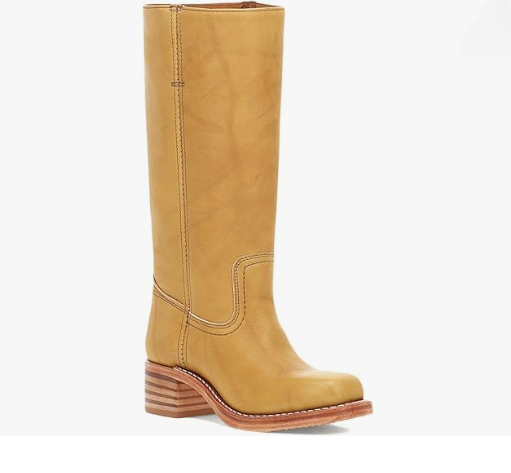Damenstiefel aus Leder in Beige, kniehoch mit Blockabsatz. Perfekt für Herbstmode, stilvoll und bequem. Ideal für trendige Outfits.