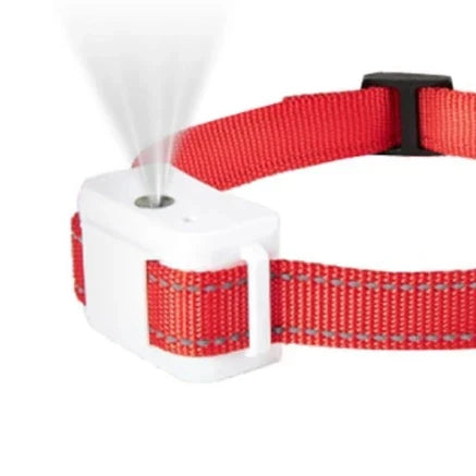 Rotes Anti-Bell-Halsband für Hunde mit Sprühfunktion, verstellbar, robustes Nylonmaterial.