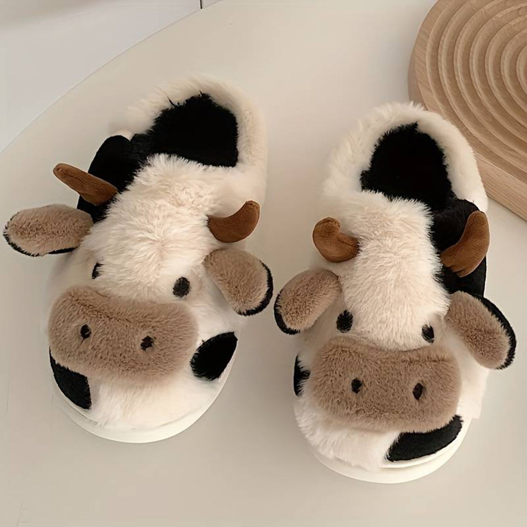 Kuh-Pantoffeln aus Plüsch, schwarz-weiß, mit Hörnern und Ohren. Bequeme Hausschuhe, ideal für Winter, Damen und Herren. Kuschelig und warm.