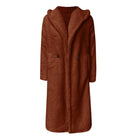 Brauner Teddy-Mantel mit Kapuze, kuschelig und warm, ideal für Herbst und Winter. Modischer Damenmantel, perfekt für kalte Tage.