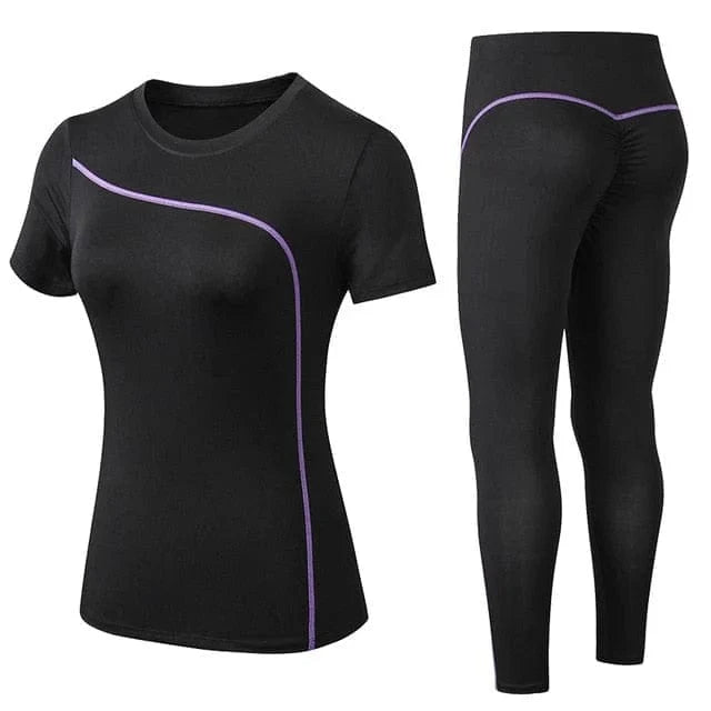 Damen Sportset in Schwarz mit violetten Akzenten, bestehend aus T-Shirt und Leggings. Ideal für Fitness, Yoga und Laufen. Hochwertige Sportbekleidung.