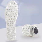 3D-gedruckte, atmungsaktive Einlegesohle aus Schaumstoff, ergonomisch gestaltet für optimalen Komfort und Unterstützung, ideal für Sportschuhe.