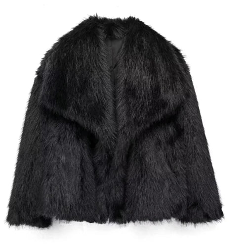Schwarze Kunstpelzjacke, luxuriös und stilvoll, ideal für Wintermode. Perfekt für elegante Outfits und trendbewusste Looks.