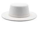 Weißer Filzhut, klassisch, breitkrempig, Unisex-Modeaccessoire, elegant, stilvoll.