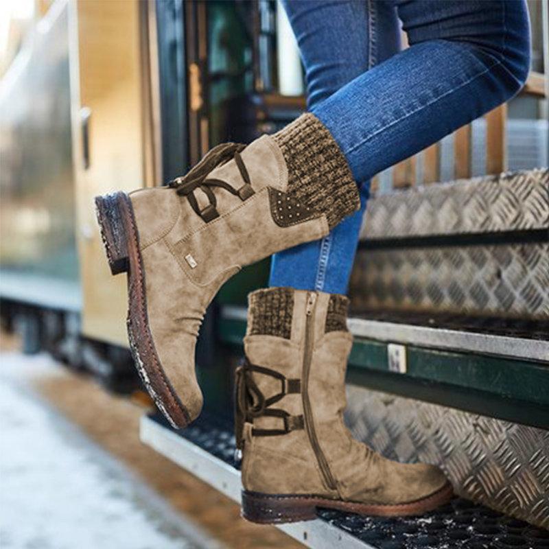 Damenstiefel aus Wildleder, beige, mit Reißverschluss und Strickdetails. Perfekt für Herbstmode, bequem und stilvoll. Ideal für Outdoor-Aktivitäten.