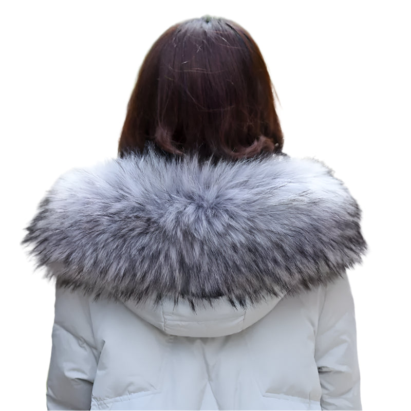 Damen Winterjacke mit Kapuze und Kunstfellkragen, warm und stilvoll, ideal für kalte Tage. Perfekt für modische Winteroutfits.