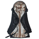 Schwarzer Parka mit abnehmbarem Kunstfellfutter, Kapuze und Gürtel. Winterjacke, warm, modisch, vielseitig, Damenbekleidung, Outdoor.