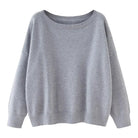 Grauer Pullover aus Baumwolle, lässiger Schnitt, ideal für Herbstmode. Bequemes Sweatshirt für Damen, vielseitig kombinierbar, zeitloses Design.
